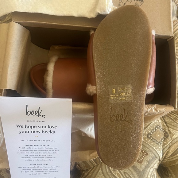 Beek Tan Shearling Slides Size 8 - Picture 2 of 5